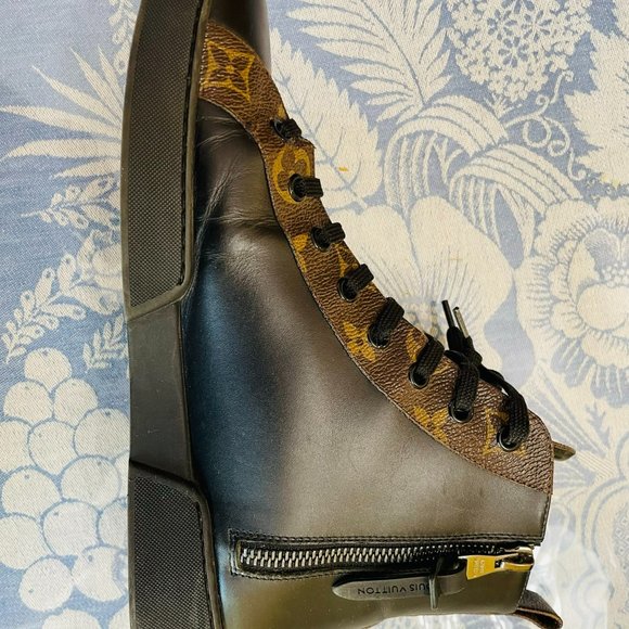 Louis Vuitton "Miami" Brown Ankle Boots (size 38 EU - flat heel) - Picture 3 of 16